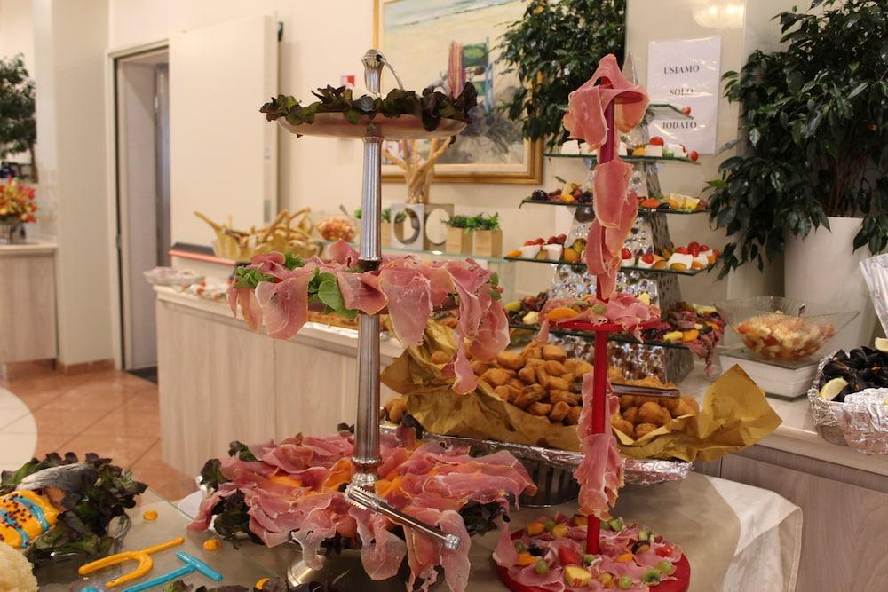 Hotel Aurora Mare Rimini Eksteriør bilde