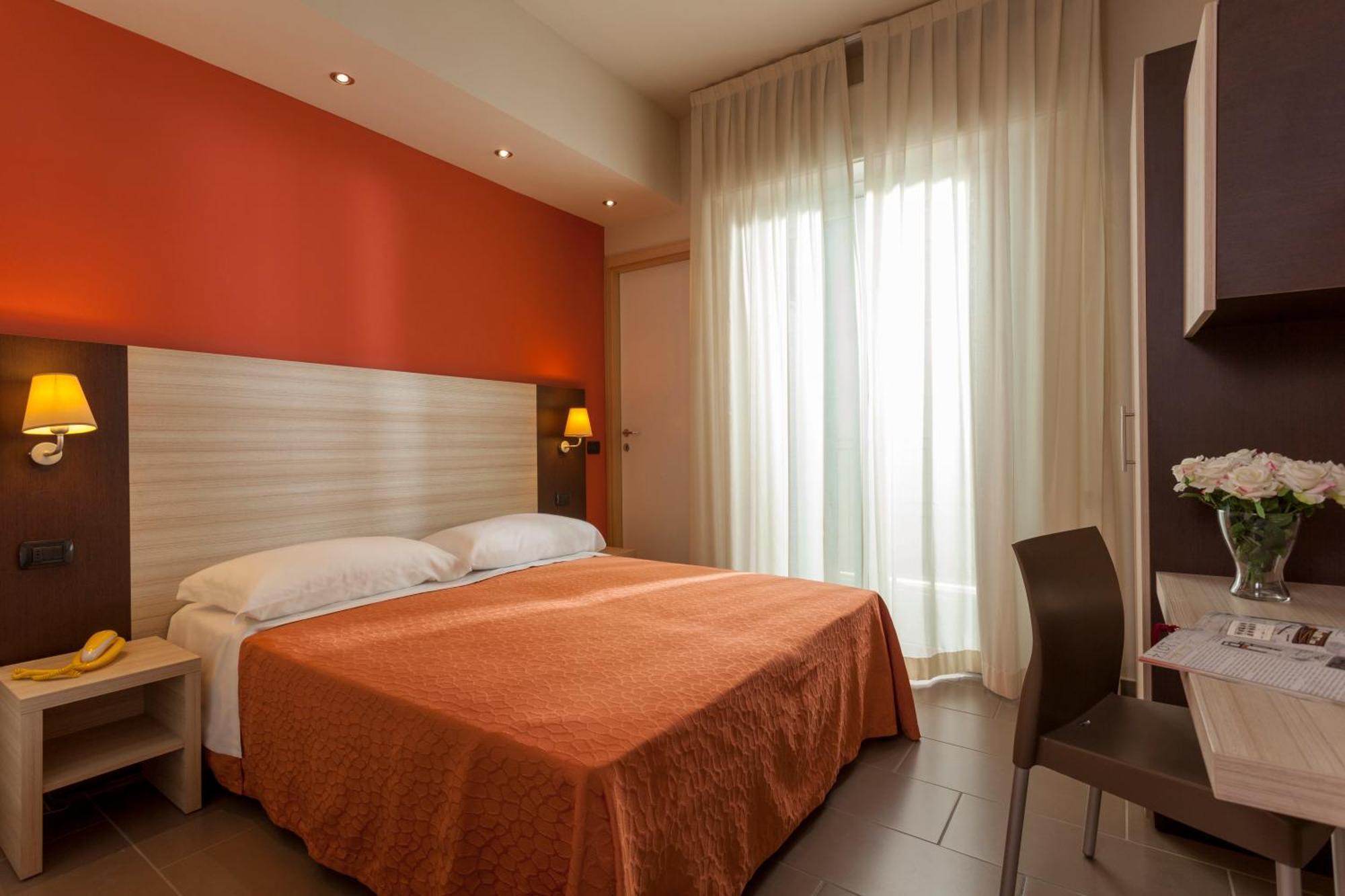 Hotel Aurora Mare Rimini Eksteriør bilde
