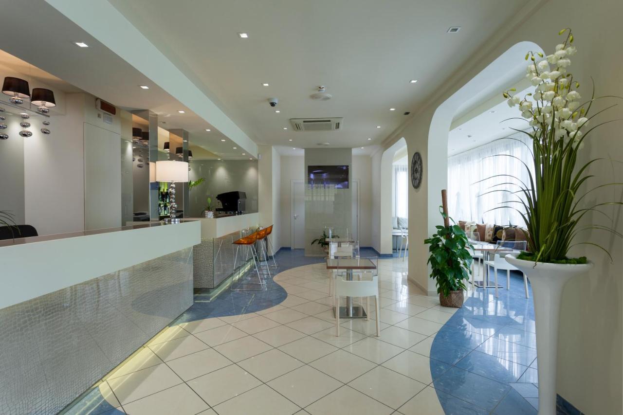 Hotel Aurora Mare Rimini Eksteriør bilde